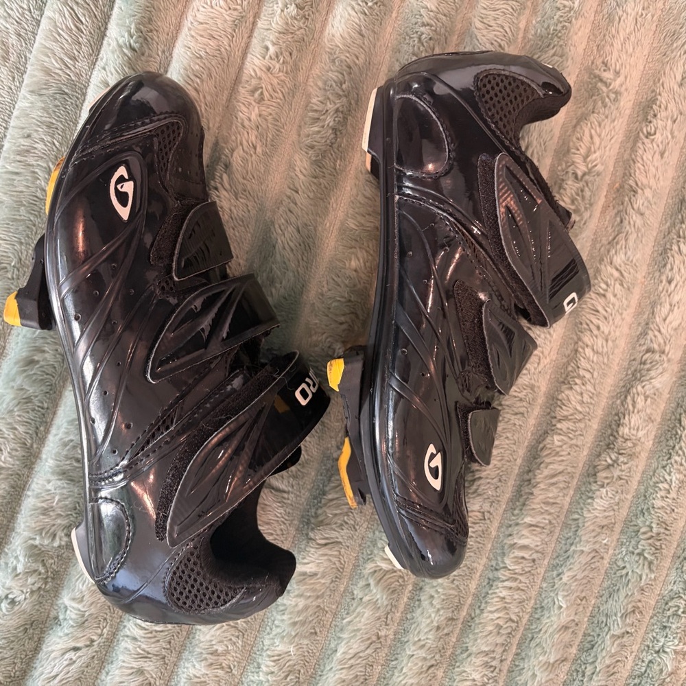 Giro Black Cycling/Spin Shoes With Look Clips